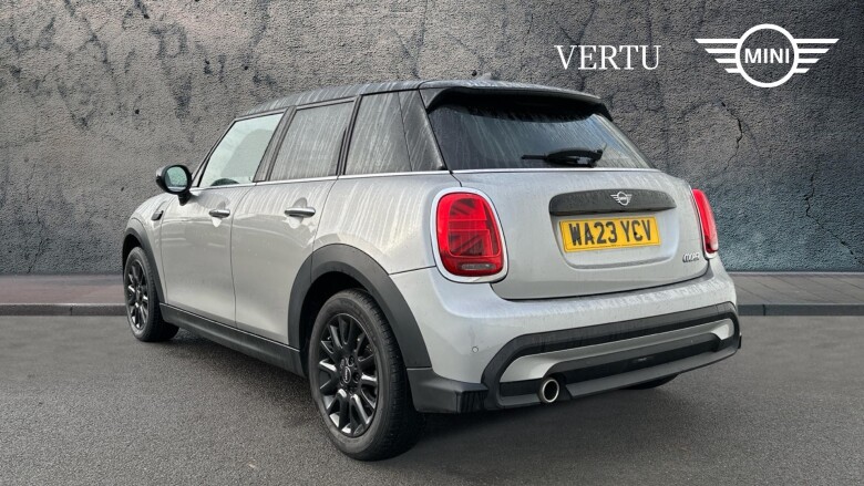 MINI Hatchback 1.5 Cooper Classic Premium 5dr Petrol Hatchback